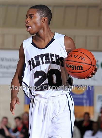 Thumbnail 1 in Dwyer vs. Winter Park (City of Palms Classic) photogallery.