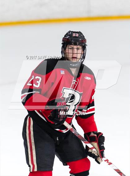 Thumbnail 2 in Reading Memorial vs. St. Mary's (MIAA Division 2 North Round 1) photogallery.