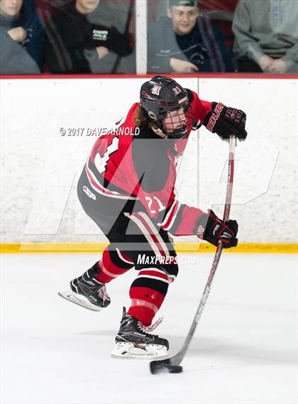 Thumbnail 3 in Reading Memorial vs. St. Mary's (MIAA Division 2 North Round 1) photogallery.