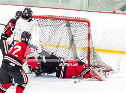 Thumbnail 1 in Reading Memorial vs. St. Mary's (MIAA Division 2 North Round 1) photogallery.