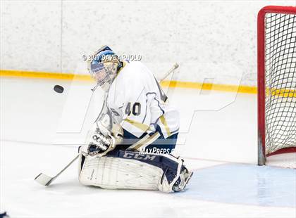 Thumbnail 1 in Reading Memorial vs. St. Mary's (MIAA Division 2 North Round 1) photogallery.