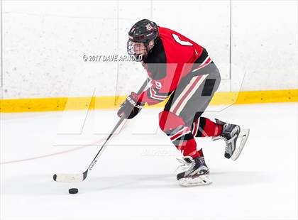 Thumbnail 3 in Reading Memorial vs. St. Mary's (MIAA Division 2 North Round 1) photogallery.