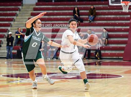 Thumbnail 1 in Sacred Heart Cathedral Preparatory @ Miramonte (CIF NorCal D1 Regional Final) photogallery.