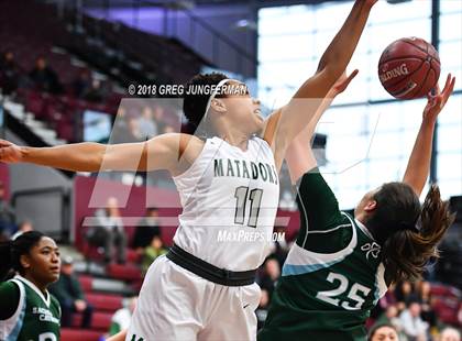 Thumbnail 3 in Sacred Heart Cathedral Preparatory @ Miramonte (CIF NorCal D1 Regional Final) photogallery.