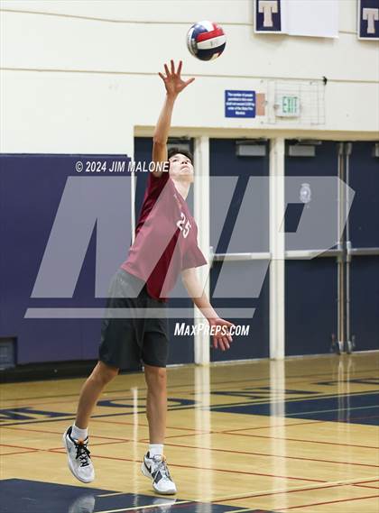Thumbnail 1 in Menlo-Atherton @ Carlmont photogallery.