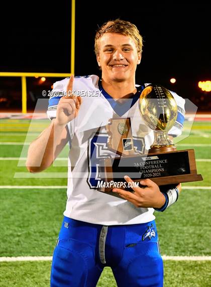 Thumbnail 1 in Yuma Catholic vs. Snowflake (AIA 3A Final Awards) photogallery.