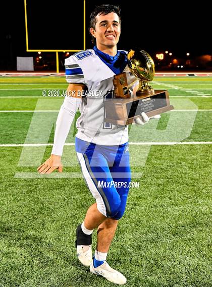 Thumbnail 1 in Yuma Catholic vs. Snowflake (AIA 3A Final Awards) photogallery.