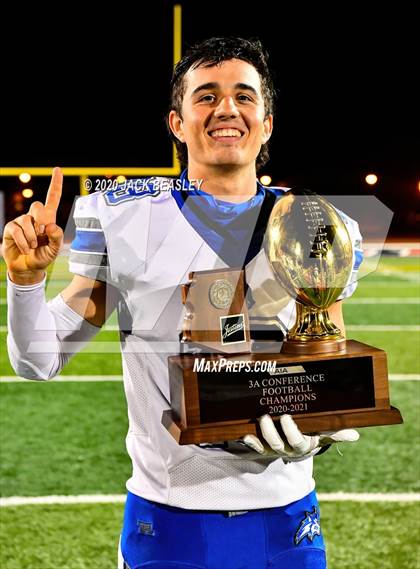 Thumbnail 3 in Yuma Catholic vs. Snowflake (AIA 3A Final Awards) photogallery.
