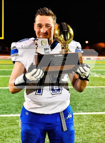 Thumbnail 1 in Yuma Catholic vs. Snowflake (AIA 3A Final Awards) photogallery.