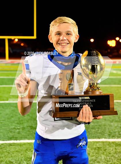 Thumbnail 2 in Yuma Catholic vs. Snowflake (AIA 3A Final Awards) photogallery.