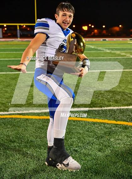 Thumbnail 3 in Yuma Catholic vs. Snowflake (AIA 3A Final Awards) photogallery.