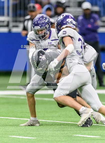 Thumbnail 2 in Boerne vs LBJ Austin (UIL 4A D1 Regional Semifinals) photogallery.