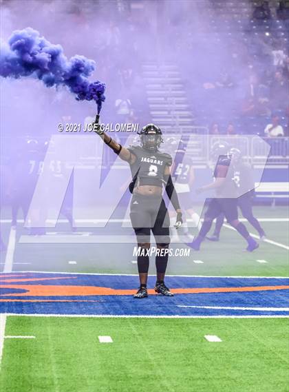 Thumbnail 2 in Boerne vs LBJ Austin (UIL 4A D1 Regional Semifinals) photogallery.