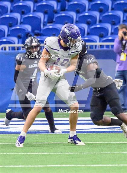 Thumbnail 2 in Boerne vs LBJ Austin (UIL 4A D1 Regional Semifinals) photogallery.