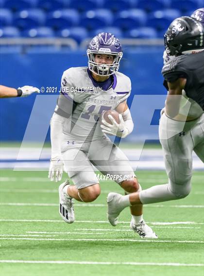 Thumbnail 3 in Boerne vs LBJ Austin (UIL 4A D1 Regional Semifinals) photogallery.