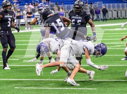Thumbnail 2 in Boerne vs LBJ Austin (UIL 4A D1 Regional Semifinals) photogallery.