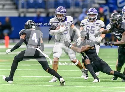 Thumbnail 1 in Boerne vs LBJ Austin (UIL 4A D1 Regional Semifinals) photogallery.