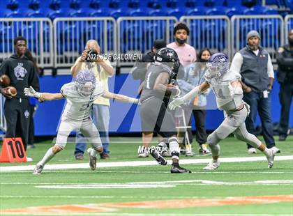 Thumbnail 3 in Boerne vs LBJ Austin (UIL 4A D1 Regional Semifinals) photogallery.