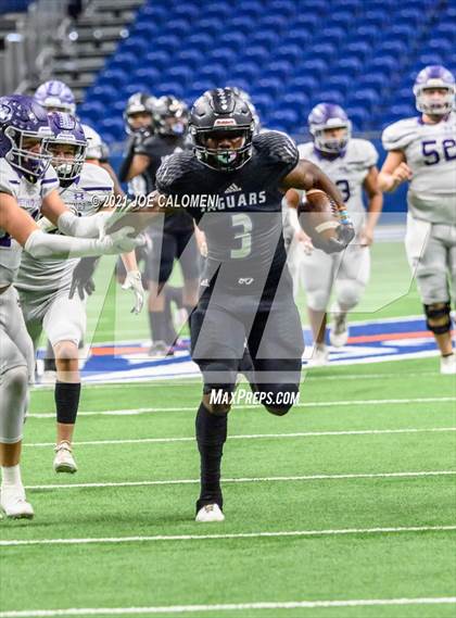 Thumbnail 2 in Boerne vs LBJ Austin (UIL 4A D1 Regional Semifinals) photogallery.