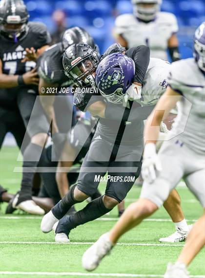 Thumbnail 1 in Boerne vs LBJ Austin (UIL 4A D1 Regional Semifinals) photogallery.