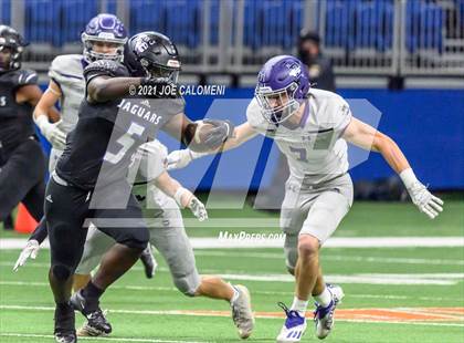 Thumbnail 1 in Boerne vs LBJ Austin (UIL 4A D1 Regional Semifinals) photogallery.