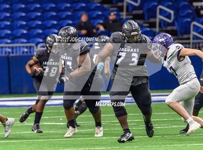 Thumbnail 2 in Boerne vs LBJ Austin (UIL 4A D1 Regional Semifinals) photogallery.