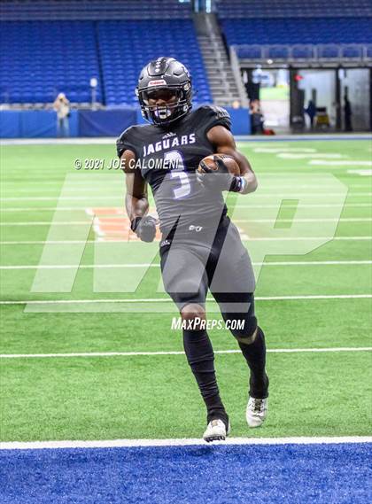 Thumbnail 1 in Boerne vs LBJ Austin (UIL 4A D1 Regional Semifinals) photogallery.
