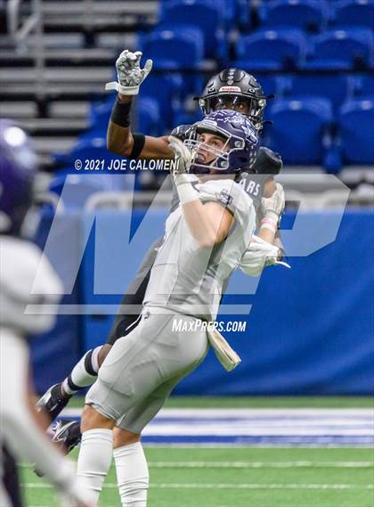Thumbnail 3 in Boerne vs LBJ Austin (UIL 4A D1 Regional Semifinals) photogallery.
