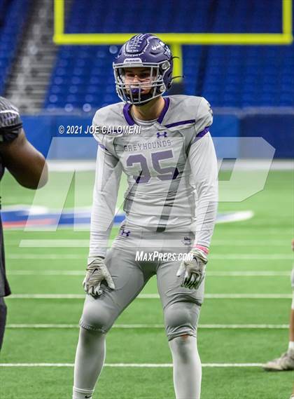 Thumbnail 3 in Boerne vs LBJ Austin (UIL 4A D1 Regional Semifinals) photogallery.