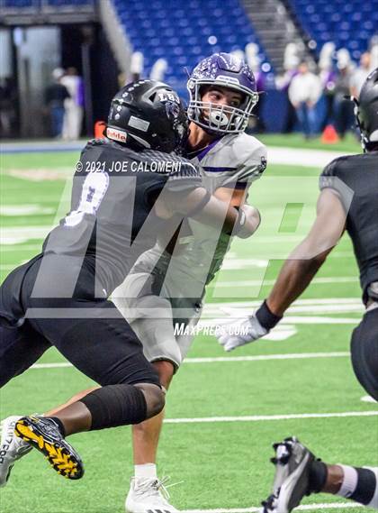 Thumbnail 3 in Boerne vs LBJ Austin (UIL 4A D1 Regional Semifinals) photogallery.