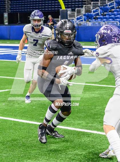 Thumbnail 1 in Boerne vs LBJ Austin (UIL 4A D1 Regional Semifinals) photogallery.