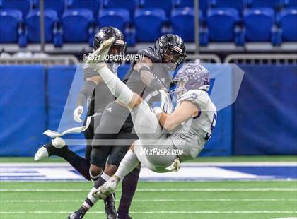 Thumbnail 1 in Boerne vs LBJ Austin (UIL 4A D1 Regional Semifinals) photogallery.