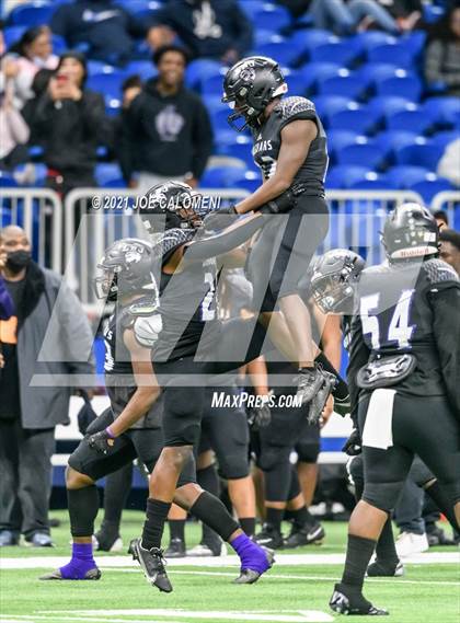 Thumbnail 2 in Boerne vs LBJ Austin (UIL 4A D1 Regional Semifinals) photogallery.