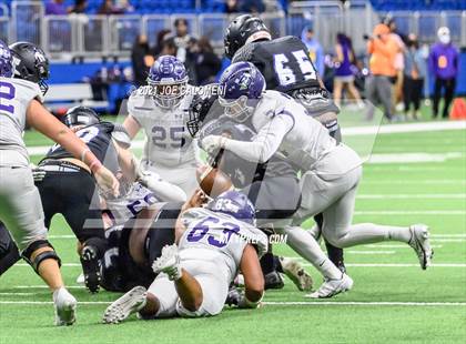 Thumbnail 2 in Boerne vs LBJ Austin (UIL 4A D1 Regional Semifinals) photogallery.
