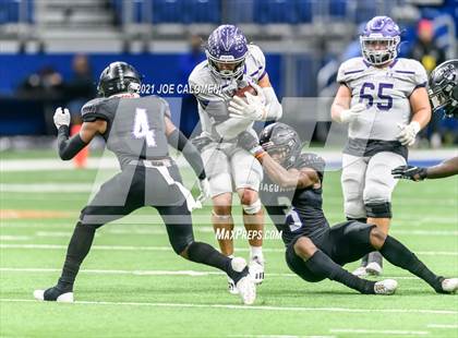 Thumbnail 3 in Boerne vs LBJ Austin (UIL 4A D1 Regional Semifinals) photogallery.