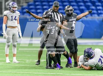 Thumbnail 2 in Boerne vs LBJ Austin (UIL 4A D1 Regional Semifinals) photogallery.