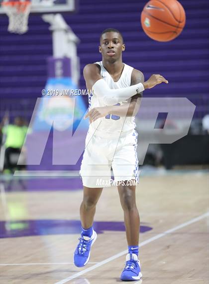 Thumbnail 1 in Sanford vs. Vashon (City of Palms Classic) photogallery.