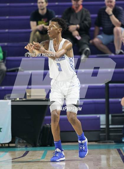 Thumbnail 1 in Sanford vs. Vashon (City of Palms Classic) photogallery.