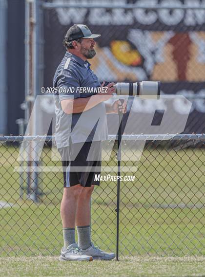 Thumbnail 1 in Hoggard @ Croatan photogallery.