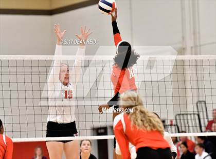 Thumbnail 1 in Marist @ Homewood-Flossmoor photogallery.