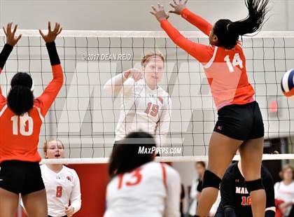Thumbnail 3 in Marist @ Homewood-Flossmoor photogallery.
