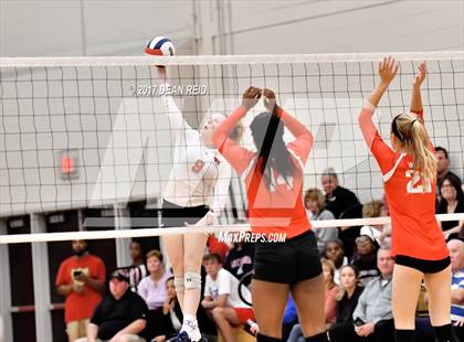 Thumbnail 1 in Marist @ Homewood-Flossmoor photogallery.