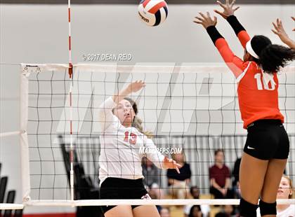 Thumbnail 3 in Marist @ Homewood-Flossmoor photogallery.