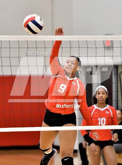 Thumbnail 3 in Marist @ Homewood-Flossmoor photogallery.