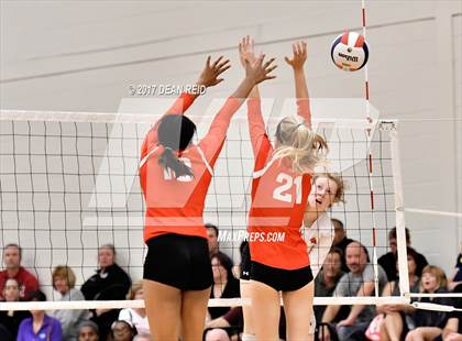 Thumbnail 3 in Marist @ Homewood-Flossmoor photogallery.