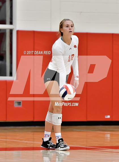 Thumbnail 3 in Marist @ Homewood-Flossmoor photogallery.