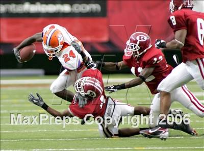Thumbnail 1 in Warner Robins vs. Parkview (Kickoff Classic) photogallery.