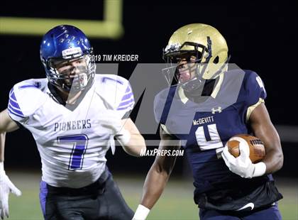 Thumbnail 3 in Lampeter-Strasburg @ Bishop McDevitt (PIAA 4A 1st Round Playoff) photogallery.