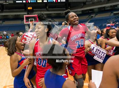 Thumbnail 2 in Duncanville vs. Cypress Ranch (UIL 6A Final) photogallery.
