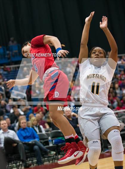 Thumbnail 3 in Duncanville vs. Cypress Ranch (UIL 6A Final) photogallery.